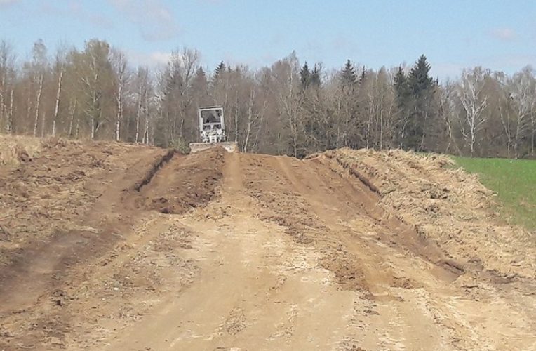 Forum Sołtysów Gromada zaprasza radnych na wiejskie drogi