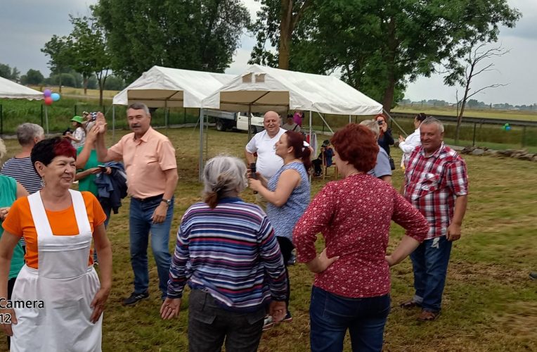 Od parceli dla mieszkańców do wioski tematycznej