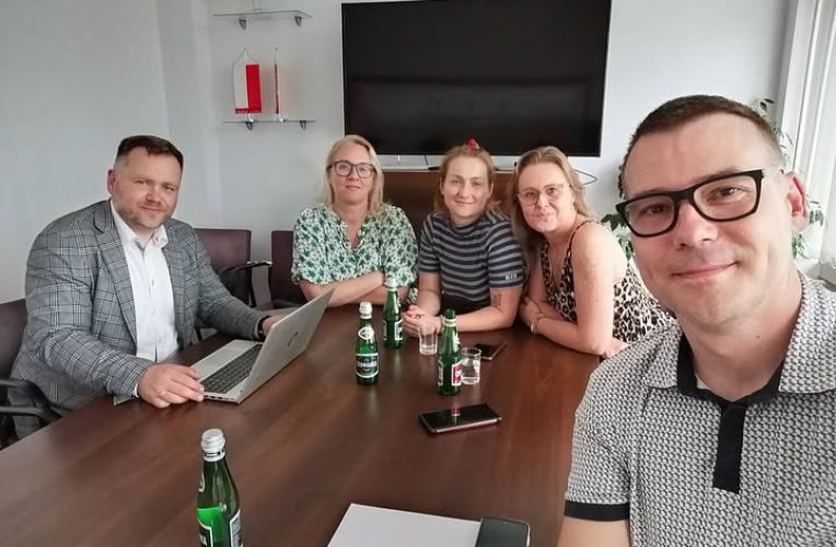 Społecznicy czuwają nad obowiązkami miasta